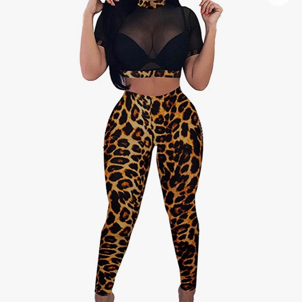 Meet your Posher, Sadria